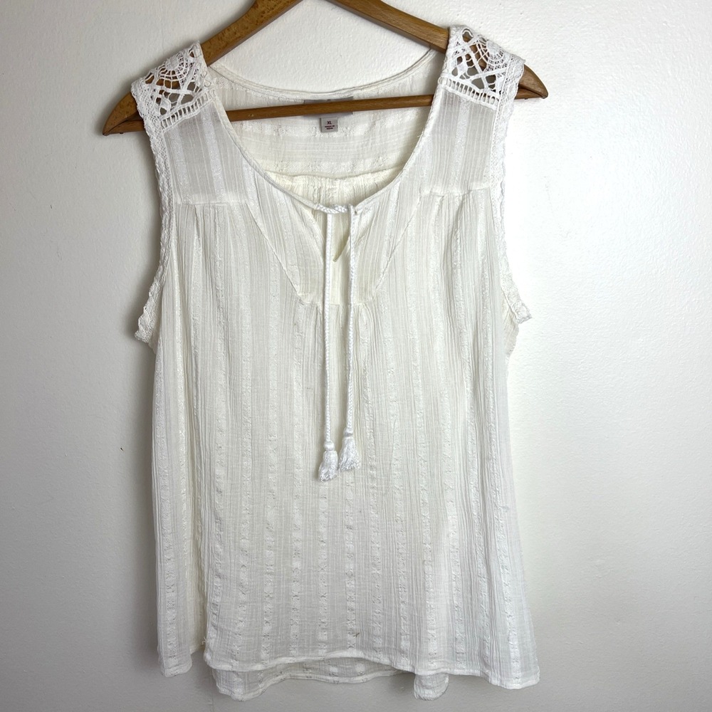 Boho Blouse Tank Size XL Sheer‎ Lace Detail Tassel Tie Keyhole Cottage Core